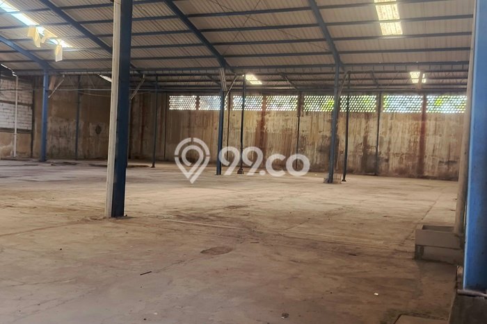Gudang Kawasan Pulo Gadung, Luas 1200m², Akses Utama, Siap Operasional Gudang Kawasan Pulo Gadung, Luas 1200m², Akses Utama, Siap Operasional