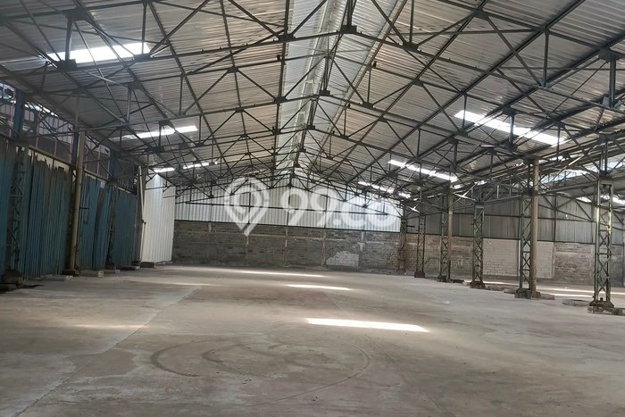 AREA PREMIUM! Gudang Disewakan Kawasan Cakung, Luas 2160m², Jalan Utama AREA PREMIUM! Gudang Disewakan Kawasan Cakung, Luas 2160m², Jalan Utama