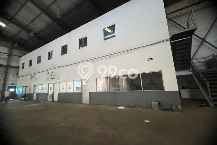 Unit Gudang Tersedia di Cikarang Spesifikasi LB 28000m2 Unit Gudang Tersedia di Cikarang Spesifikasi LB 28000m2