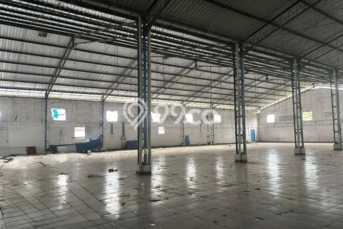 Unit Gudang Paling Strategis di Semarang Barat Semarang dengan LB 3000m2 Unit Gudang Paling Strategis di Semarang Barat Semarang dengan LB 3000m2