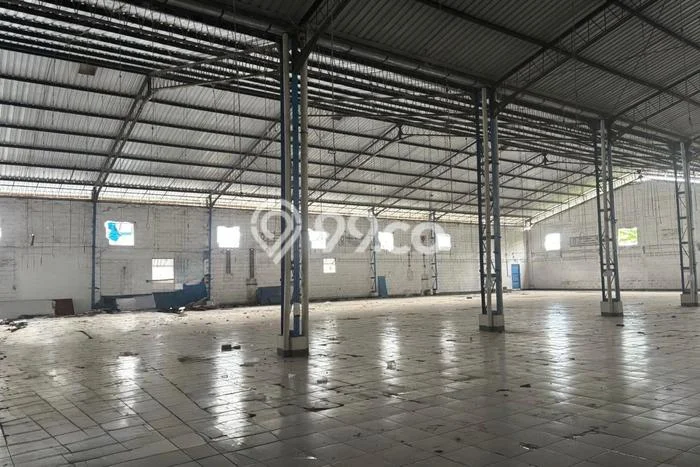 Unit Gudang Paling Strategis di Semarang Barat Semarang dengan LB 3000m2 Unit Gudang Paling Strategis di Semarang Barat Semarang dengan LB 3000m2