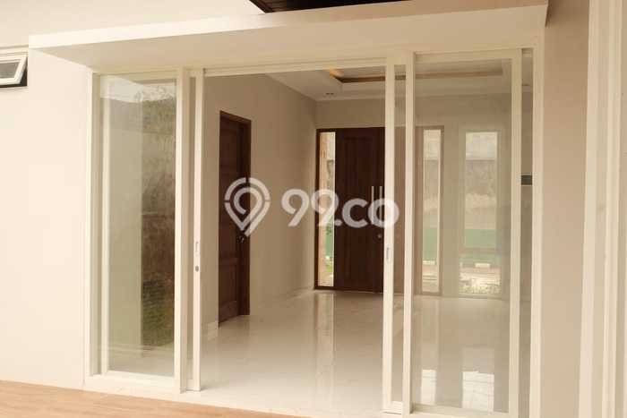 Dijual Rumah 4 Kamar Lokasi Ideal Bagus dan Strategis di Mlati Dijual Rumah 4 Kamar Lokasi Ideal Bagus dan Strategis di Mlati