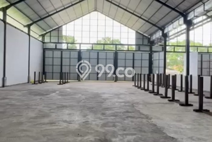 Gudang untuk disewa di Gianyar punya LT 1000m2 & LB 648m2 harga sewa kompetitif Gudang untuk disewa di Gianyar punya LT 1000m2 & LB 648m2 harga sewa kompetitif