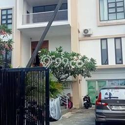 Rumah Luxury Modern Siap Huni di Bintara Bekasi Rumah Luxury Modern Siap Huni di Bintara Bekasi