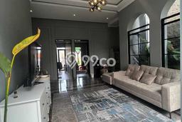 Dijual Rumah Mewah Elegan Dengan View Eksklusif di Pelajar Pejuang, Bandung Dijual Rumah Mewah Elegan Dengan View Eksklusif di Pelajar Pejuang, Bandung