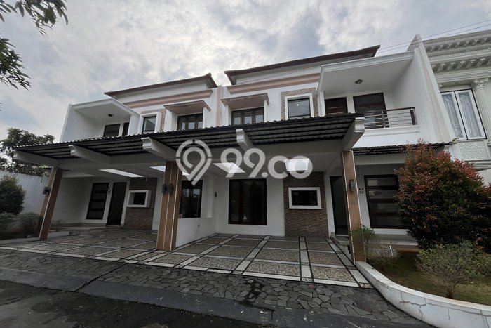Jual Rumah Mewah Megah Dengan View Cantik di Depok I, Depok Jual Rumah Mewah Megah Dengan View Cantik di Depok I, Depok