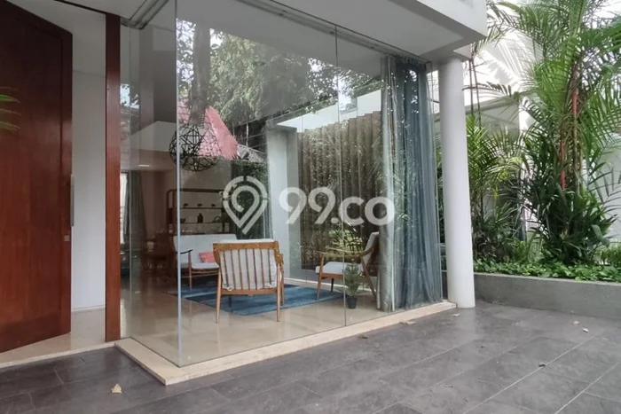 Hunian Modern dengan LT 650m2 & LB 500m2 Disewakan di Cipete Hunian Modern dengan LT 650m2 & LB 500m2 Disewakan di Cipete