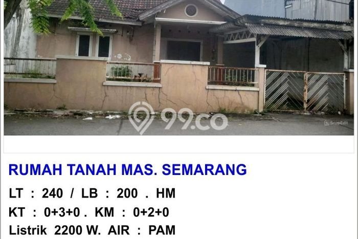 HOT DEAL! Rumah di Semarang Utara, 2 KM, Lingkungan Asri, Luas 240m2m² LB 200m2m² HOT DEAL! Rumah di Semarang Utara, 2 KM, Lingkungan Asri, Luas 240m2m² LB 200m2m²