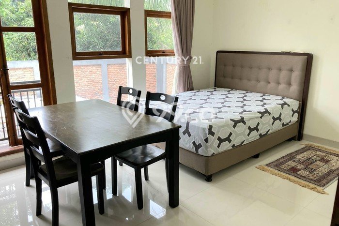 Ready to Use! Premium House LT 199m2 Desain Elegan di Sektor 9-Bintaro Ready to Use! Premium House LT 199m2 Desain Elegan di Sektor 9-Bintaro