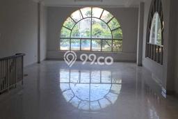 KAWASAN KOMERSIAL! Ruko For Rent Kawasan Cengkareng, Luas 236m2m², Akses Strategis KAWASAN KOMERSIAL! Ruko For Rent Kawasan Cengkareng, Luas 236m2m², Akses Strategis