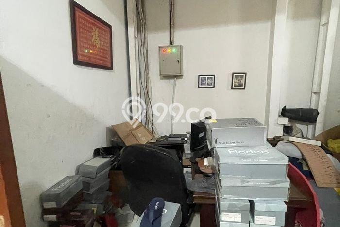 Gudang Bagus Dijual LB 411m2 Lokasi Strategis Jakarta Barat Area Cocok untuk Bisnis Gudang Bagus Dijual LB 411m2 Lokasi Strategis Jakarta Barat Area Cocok untuk Bisnis