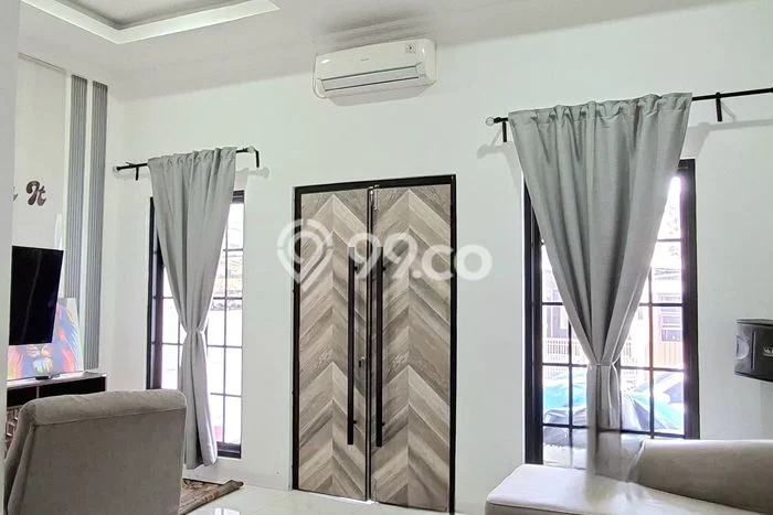 Lokasi terbaik! Rumah siap pakai dikontrakkan di Pondok Aren LB 150m2 Lokasi terbaik! Rumah siap pakai dikontrakkan di Pondok Aren LB 150m2