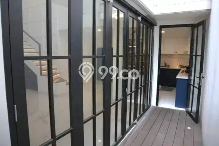 Rumah Kontrakan Tangerang Selatan LT 205m2 LB 140m2 Area Sektor 7-Bintaro Rumah Kontrakan Tangerang Selatan LT 205m2 LB 140m2 Area Sektor 7-Bintaro