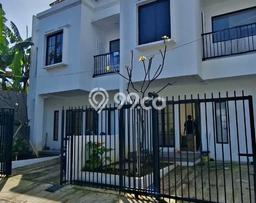 For Sale Hunian Rumah Nyaman 3 KT di Sektor 3A - Bintaro, Tangerang Selatan For Sale Hunian Rumah Nyaman 3 KT di Sektor 3A - Bintaro, Tangerang Selatan