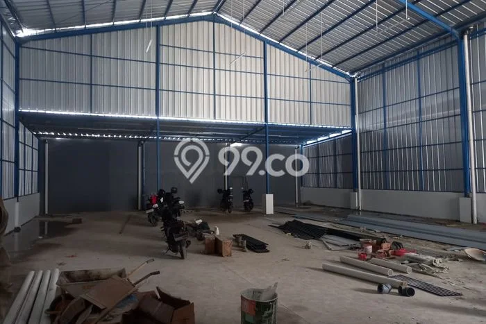 Disewakan Gudang komersial di Cikarang Pusat luas bangunan 352m2 Disewakan Gudang komersial di Cikarang Pusat luas bangunan 352m2