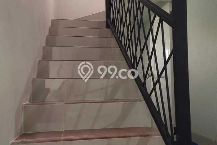 Jual Rumah Modern 3 KT di Cibubur, Jakarta Timur Jual Rumah Modern 3 KT di Cibubur, Jakarta Timur
