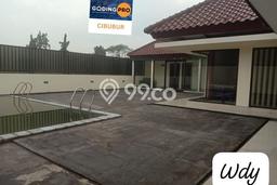 Rumah Elit LB 400m2 Siap Pakai Desain Elegan di Cibubur, Bogor Rumah Elit LB 400m2 Siap Pakai Desain Elegan di Cibubur, Bogor