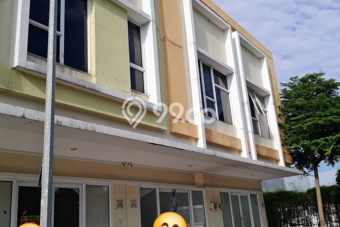 LOKASI BISNIS! Ruko For Rent di Gading Serpong, Luas 80m², Jalan Strategis LOKASI BISNIS! Ruko For Rent di Gading Serpong, Luas 80m², Jalan Strategis