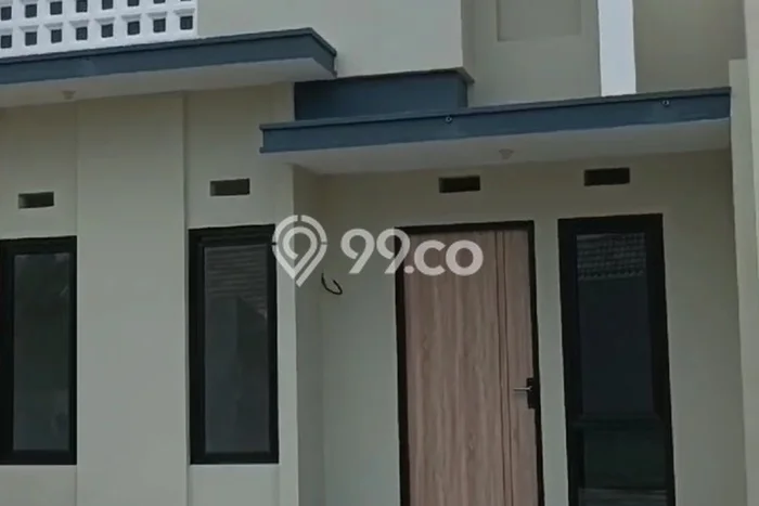 Rumah LT 72m2m² Akses Transportasi Umum di Taman, Sidoarjo Rumah LT 72m2m² Akses Transportasi Umum di Taman, Sidoarjo