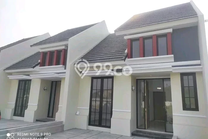 Rumah LT 72m2m² Akses Transportasi Umum di Taman, Sidoarjo Rumah LT 72m2m² Akses Transportasi Umum di Taman, Sidoarjo
