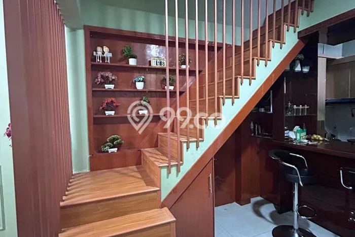 Rumah Modern 3 KT di Tajur Tangerang Semi Furnished Rumah Modern 3 KT di Tajur Tangerang Semi Furnished