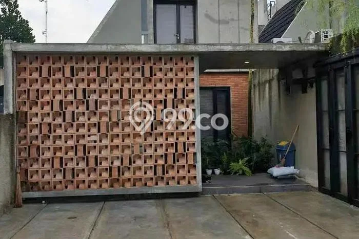 Rumah Mewah LB 95m2 Siap Pakai Desain Elegan di Bintaro, Tangerang Selatan Rumah Mewah LB 95m2 Siap Pakai Desain Elegan di Bintaro, Tangerang Selatan