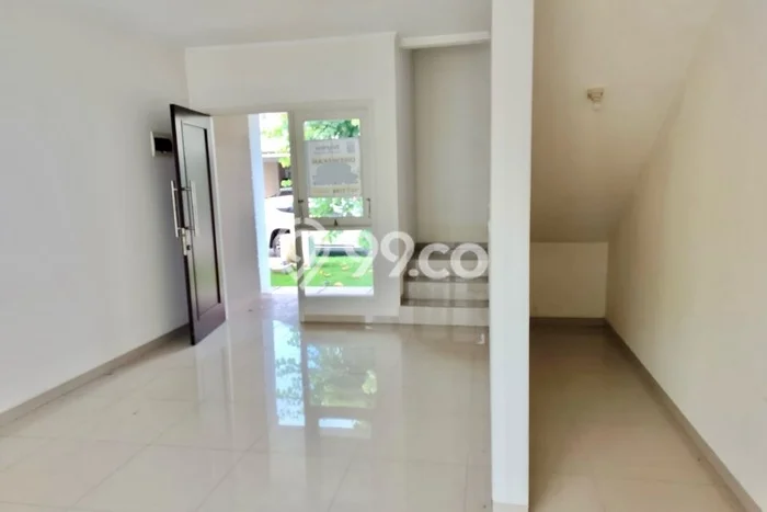 Rumah Sewa Tangerang LT 180m2 LB 130m2 Kawasan Suvarna Sutera Rumah Sewa Tangerang LT 180m2 LB 130m2 Kawasan Suvarna Sutera