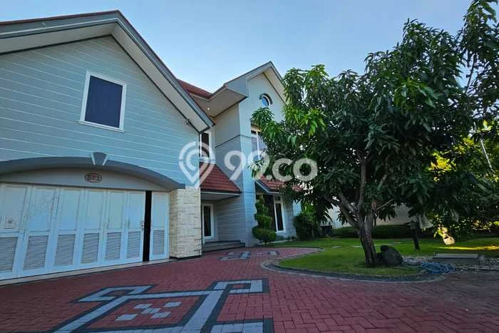 Rumah Luxury Modern Tanpa Renovasi di Semolowaru Surabaya Rumah Luxury Modern Tanpa Renovasi di Semolowaru Surabaya
