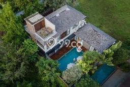 Vila Tenang Kawasan , Dimensi 360m2m², Pemandangan Indah di area Vila Tenang Kawasan , Dimensi 360m2m², Pemandangan Indah di area