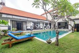 Vila Strategis di , Luas 400m2m², Akses Badung, Badung Vila Strategis di , Luas 400m2m², Akses Badung, Badung