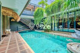 Vila Kawasan , Luas 325m2m², Akses Mudah Pusat Kota Vila Kawasan , Luas 325m2m², Akses Mudah Pusat Kota