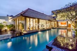 Tersedia Vila Kawasan , Luas 956m2m², Lingkungan tenang untuk keluarga Tersedia Vila Kawasan , Luas 956m2m², Lingkungan tenang untuk keluarga