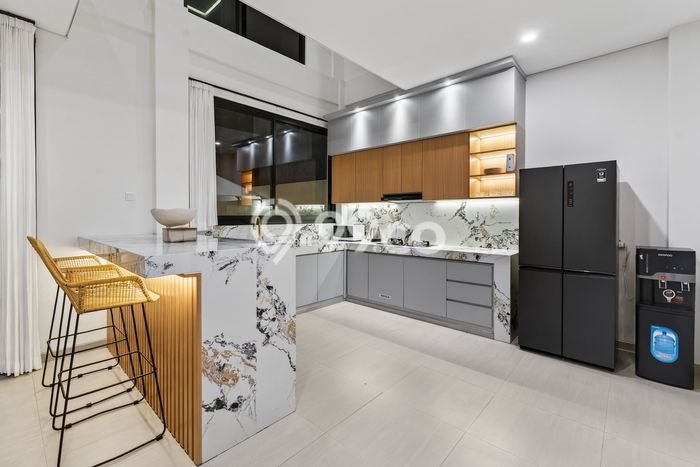 Vila Kawasan , Luas 250m2m², Akses ke fasilitas publik Vila Kawasan , Luas 250m2m², Akses ke fasilitas publik