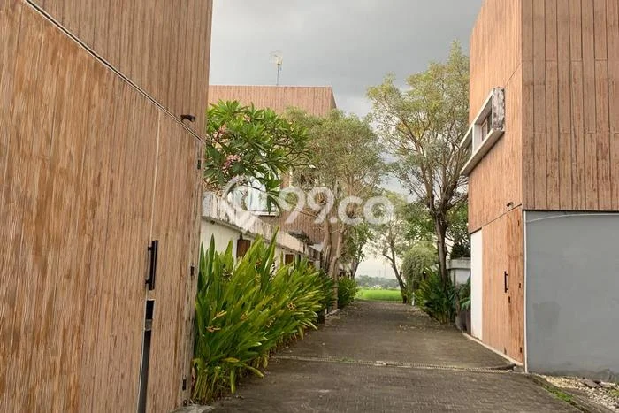 Dijual Tanah Lokasi Strategis di Kediri, Luas 200m², Akses Transportasi Dijual Tanah Lokasi Strategis di Kediri, Luas 200m², Akses Transportasi