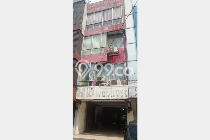 Ruko untuk disewa di Mampang Prapatan punya LT 126m2 & LB 320m2 harga sewa kompetitif Ruko untuk disewa di Mampang Prapatan punya LT 126m2 & LB 320m2 harga sewa kompetitif