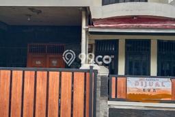 Rumah Luas Asri 4 KT Siap Pakai di Sektor 9-Bintaro Tangerang Selatan Rumah Luas Asri 4 KT Siap Pakai di Sektor 9-Bintaro Tangerang Selatan