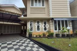 Rumah Luxury Modern Siap Huni di Sektor 9-Bintaro Tangerang Selatan Rumah Luxury Modern Siap Huni di Sektor 9-Bintaro Tangerang Selatan