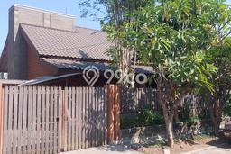 Rumah Nyaman di , Surabaya, LT 485m2m² Bangunan 180m2m² Rumah Nyaman di , Surabaya, LT 485m2m² Bangunan 180m2m²