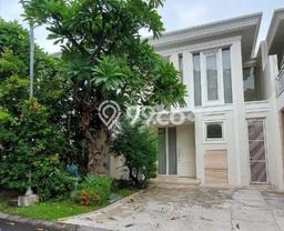 Jarang Ada! Rumah Sewa 4 Kamar Nyaman Siap Huni Pakuwon City Jarang Ada! Rumah Sewa 4 Kamar Nyaman Siap Huni Pakuwon City