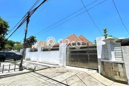 Rumah LT 804m2m² Newly Built di Lokasi Prestisius , Surabaya Rumah LT 804m2m² Newly Built di Lokasi Prestisius , Surabaya
