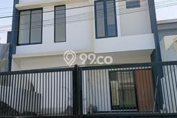 Dijual Cepat Rumah Favorit Siap Huni LB 170m2 di Mulyorejo, Surabaya Dijual Cepat Rumah Favorit Siap Huni LB 170m2 di Mulyorejo, Surabaya