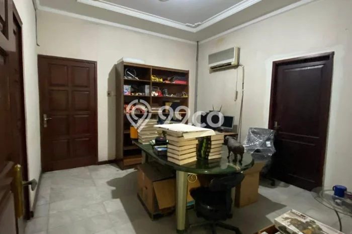 Rumah Disewakan Surabaya LT 600m2 LB 1200m2 Kawasan Jemursari Rumah Disewakan Surabaya LT 600m2 LB 1200m2 Kawasan Jemursari