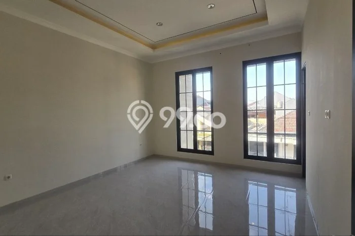 Ready to Use! Luxury House LT 120m2 Desain Modern di Manyar Ready to Use! Luxury House LT 120m2 Desain Modern di Manyar