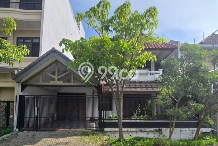 Rumah Elit Modern Tanpa Renovasi di Sutorejo Surabaya Rumah Elit Modern Tanpa Renovasi di Sutorejo Surabaya