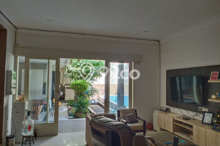 Rumah Luxury Dijual di Surabaya Fasilitas Premium Rumah Luxury Dijual di Surabaya Fasilitas Premium