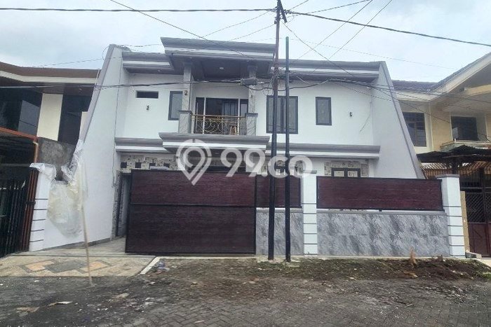 Siap Huni Rumah Mewah 5 Kamar di Mulyorejo Dekat ke Mana Saja Siap Huni Rumah Mewah 5 Kamar di Mulyorejo Dekat ke Mana Saja