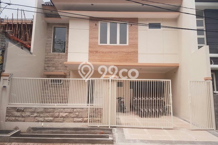 Rumah Elit LB 225m2 Siap Huni Desain Elegan di Semolowaru, Surabaya Rumah Elit LB 225m2 Siap Huni Desain Elegan di Semolowaru, Surabaya