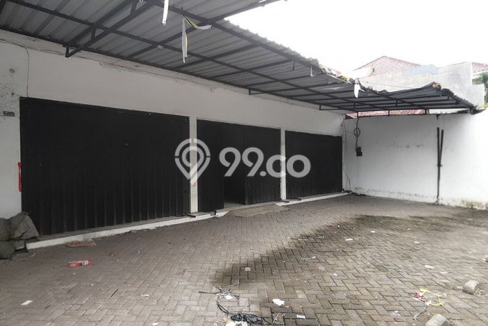 Rumah Mewah Siap Huni LT 490m2 di Rungkut, Surabaya Rumah Mewah Siap Huni LT 490m2 di Rungkut, Surabaya