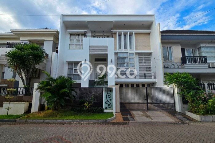 For Sale Rumah Elit Exclusive di Sukolilo, Surabaya For Sale Rumah Elit Exclusive di Sukolilo, Surabaya