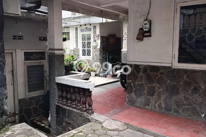 Kost Dijual di Geger Kalong dengan 18 KT dan Luas 800m2 Kost Dijual di Geger Kalong dengan 18 KT dan Luas 800m2